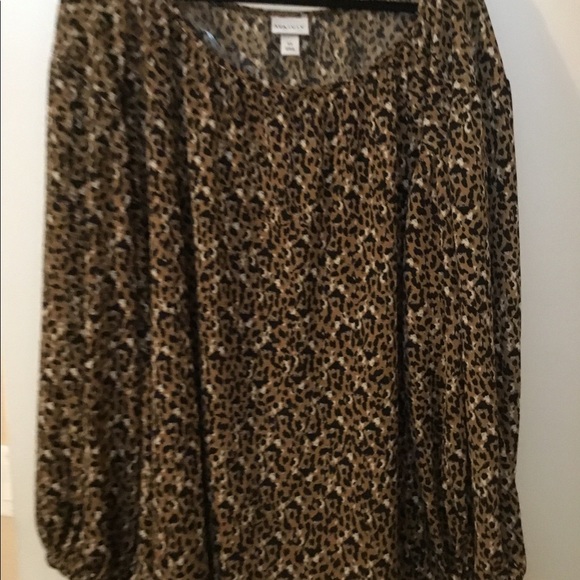 Leopard print top - Picture 1 of 2